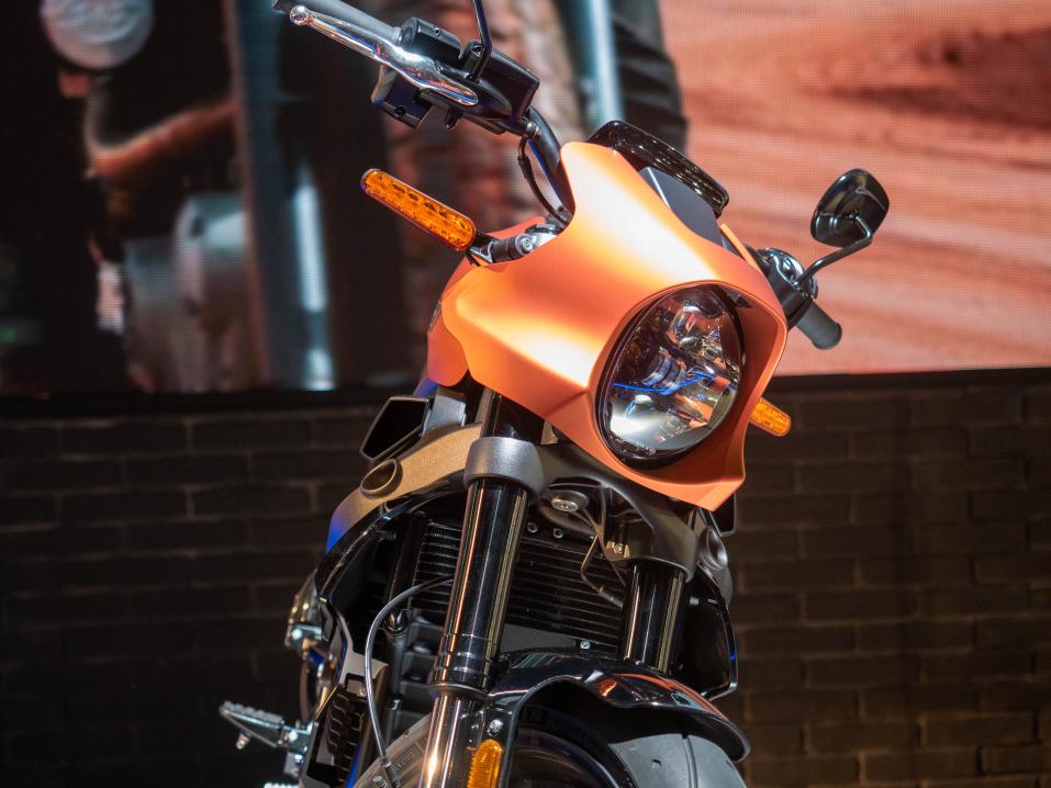 Harley-Davidson Livewiren tuotantoversio EICMA:ssa, Milanossa.