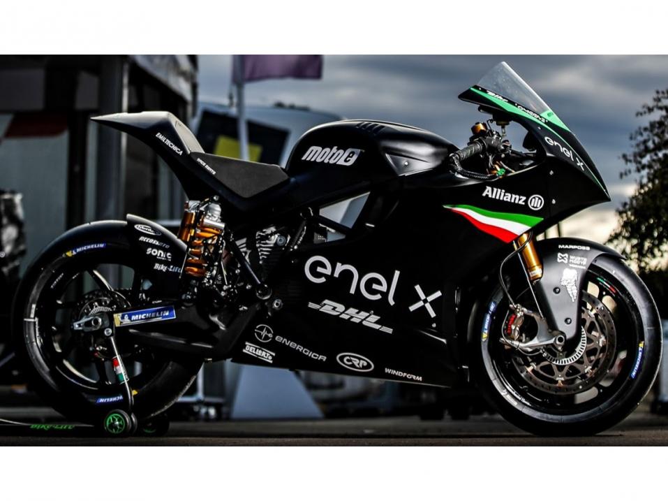 Sähkömoottoripyörien FIM Enel MotoE World Cupissa käytetyt Energica Ego Corsa -pyörät kehittyvät tasaista tahtia, samoin koko kisajärjestelmä.