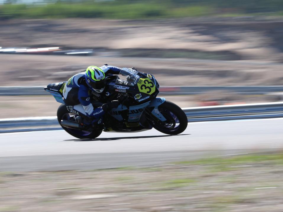 RAM Racing Yamaha valmistautuu menestymään ensi viikonlopun Superbike-kisassa.