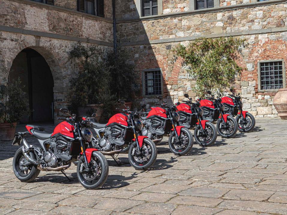 Monster oli Ducatin toiseksi myydyin malli alkuvuodesta.