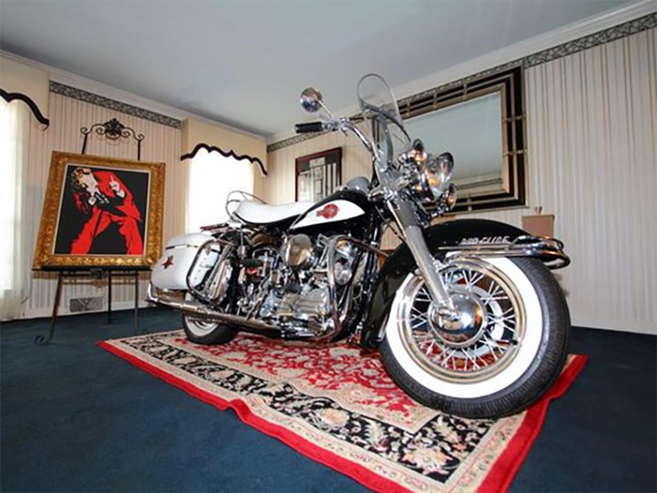 Jerry Lee Lewisin Harley-Davidson
