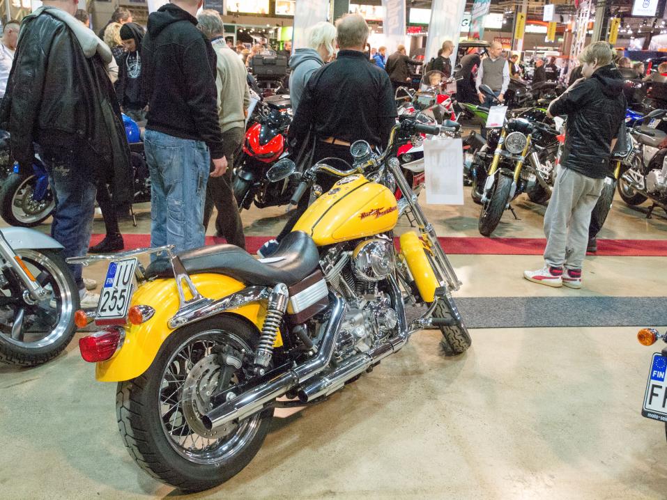 MP-Messut 2015: Moto-Seinäjoen osasto ja myyty Harley-Davidson.