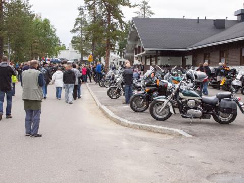 Moottoripyöriä on kaikkialla ympäri Saariselkää.
