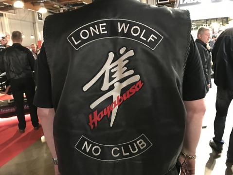 Lone Wolf - No Club.