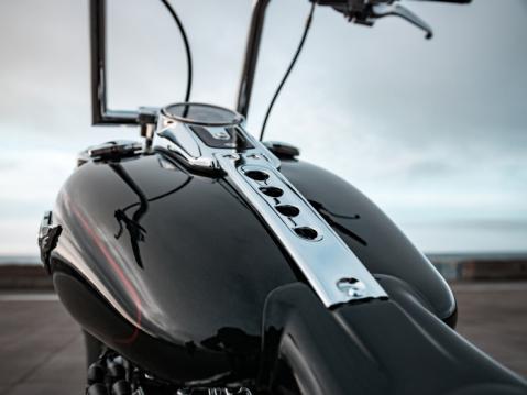 Harley-Davidson Fat Boy Softail -mallista tehty 'Fat Boy T2', Terminator 2 -elokuvan henkeen rakennettu custom voitti pohjoismaiden kisan.