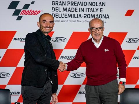 Ducatin CEO Claudio Domenicali ja Dorna Sportsin johtaja Carmelo Ezpeleta. Kuva: Ducati