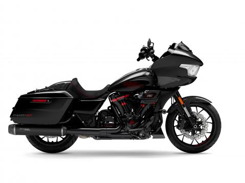 Vuosimallin 2024 Harley-Davidson CVO Road Glide ST.