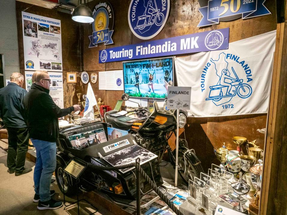 Touring Finlandia Moottorikerhon 50-vuotisjuhlanäyttely Suomen Moottoripyörämuseossa.
