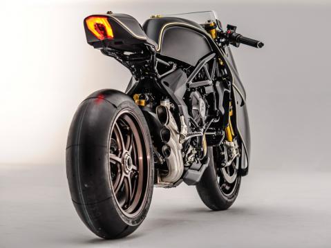 Rough Craftsin suunnittelijan Winston Yehin MV Agusta Brutale 800 RR Ballistic Trident.