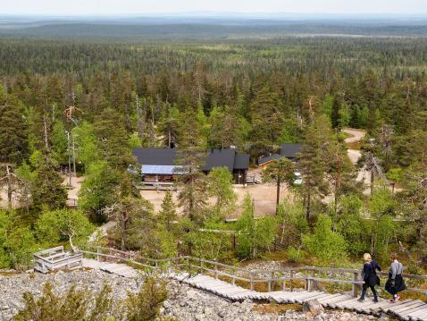 Kahvila ja sen ympäristö ylhäältä päin.