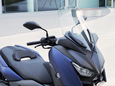 Yamaha X-MAX 400 vm 2018