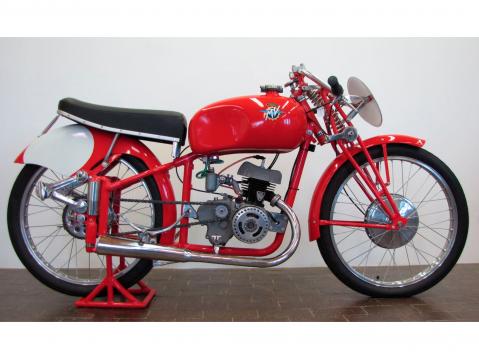 1948 MV Agusta 125 kisapyörä.