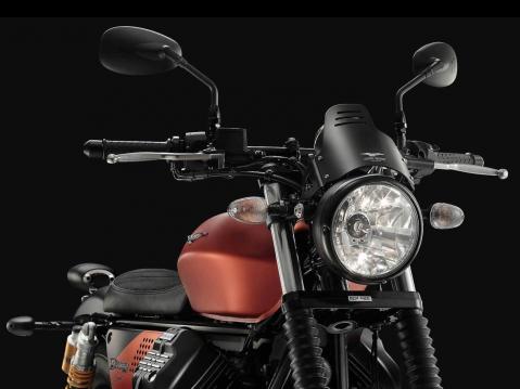 Moto Guzzi V9 Bobber Sport 2019