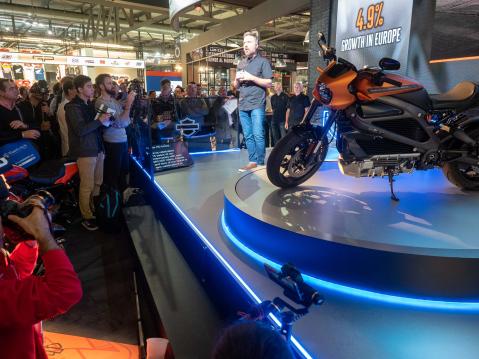 Harley-Davidson Livewiren tuotantoversio EICMA:ssa, Milanossa.