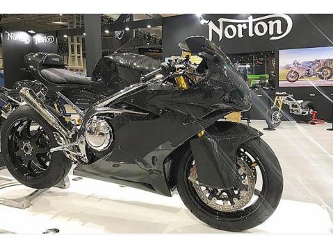 Norton Superlight. Hiilikuitua, tehoa ja muuta eksotiikkaa.