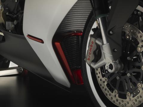 MV Agusta Superveloce 800 -konsepti. Tulossa tuotantoon 2020.