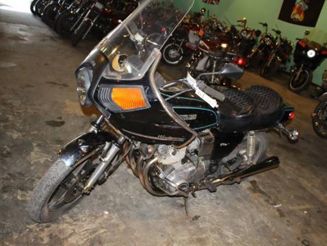 1980 Suzuki GS 850. Tarjous nolla taalaa.