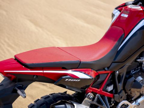 20YM Africa Twin Seat