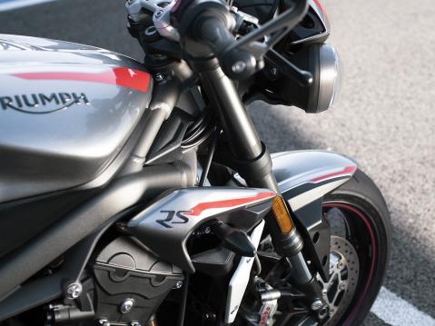 Uusi vuosimallin 2020 Triumph Street Triple RS.