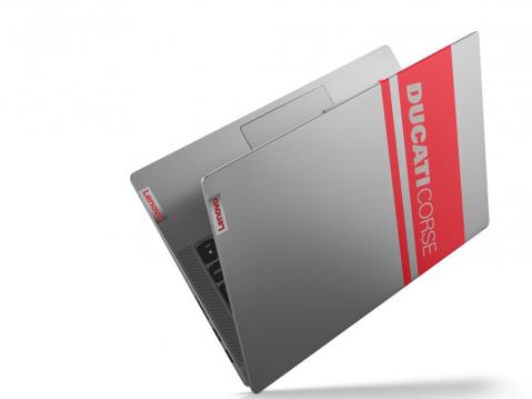 Lenovo Ducati 5 kannettava.