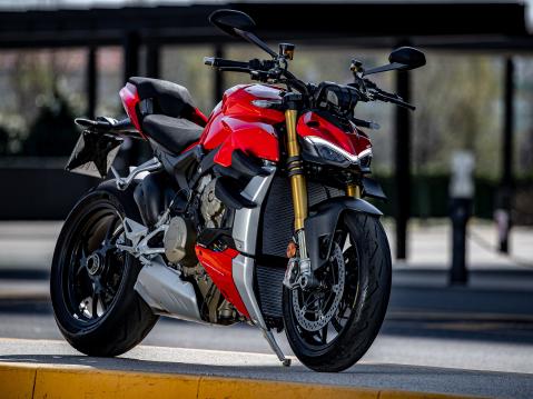 Ducati V4 Streetfighter S 2020.