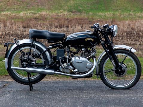 1950 Vincent Comet Series C. Hinnat alkaen Vincent.