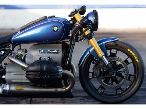 Roland Sandsin BMW R18 Dragster -tulkinta.