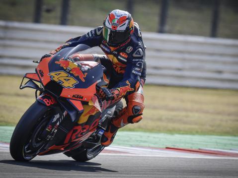 KTM:n Pol Espargaro palasi palkintopallille.