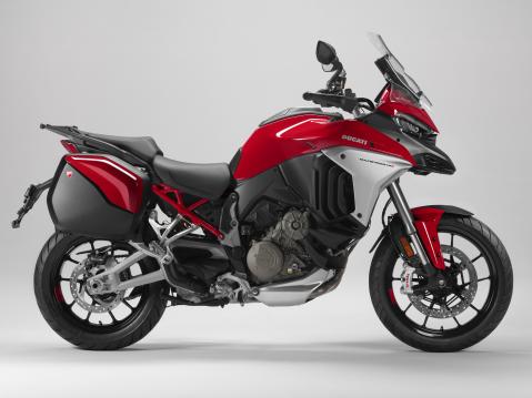 Ducati Multistrada V4 S 2021.