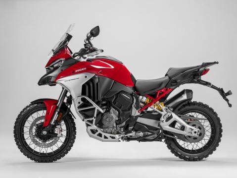 Ducati Multistrada V4 S 2021.