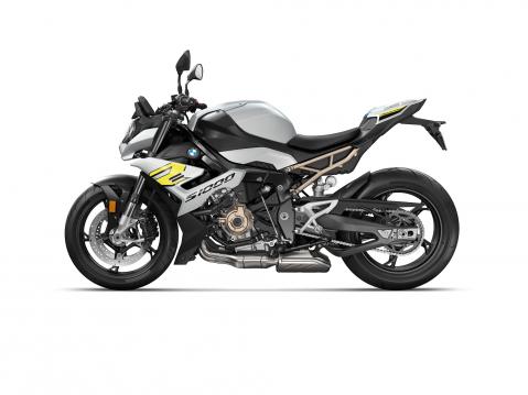 Uusi 2021 BMW S 1000 R.