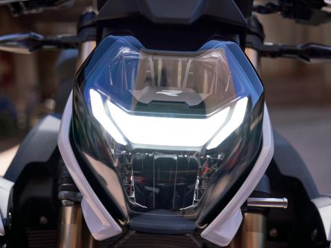 Uusi 2021 BMW S 1000 R.