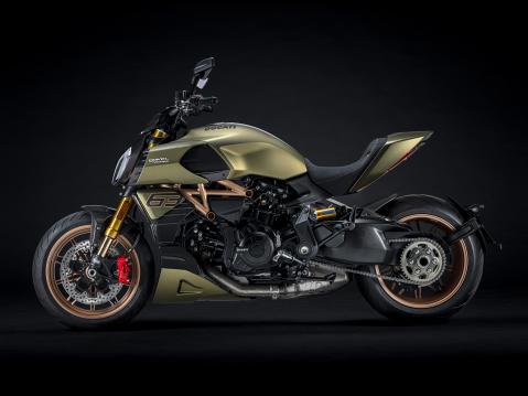 Ducati Diavel 1260 Lamborghini.