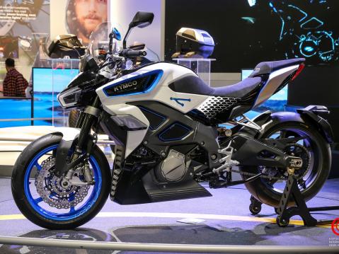 Kymco Revonex -sähkömoottoripyörän konsepti EICMA:ssa 2019.