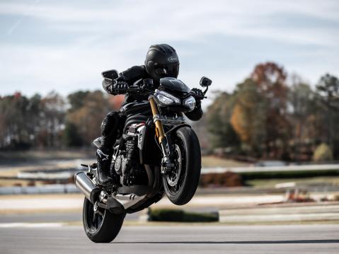 Triumph Speed Triple 1200 RS: tehoa 30 hv enemmän kuin aiemmassa versiossa.