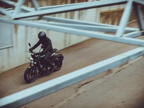 Husqvarnan uusi Svartpilen 125