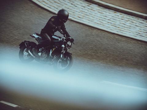 Husqvarnan uusi Svartpilen 125