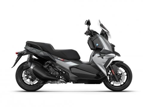 BMW C 400 X.