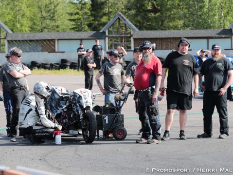 NitroBike Showdown-osakilpailuun osallistui Samu Kemppainen ja Skullracing tiimi