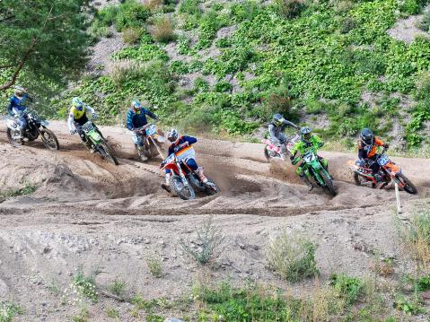 MXV35 MXV45. Jarno Mattila 94, Alexander Wiik 233, Kimmo Laakso 32, Vantaa 2021. Kuva SML SM-Motocross.