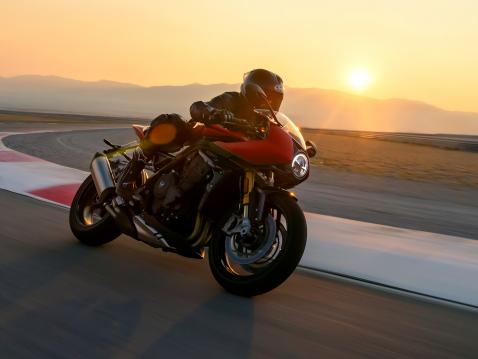 Triumph Speed Triple 1200 RR mallivuodelle 2022.