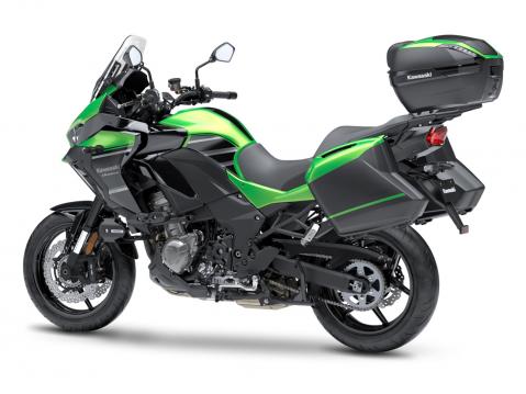 Kawasaki Versys 1000 Grand Tourer -varustuksella.