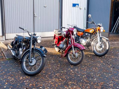 Velocette, Jawa ja Yamaha.