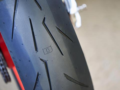 Pirelli Diablo Rosso IV Corsa.