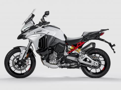 Vuosimallin 2022 Ducati Multistrada V4.