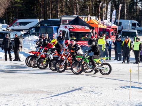 Master-luokassa starttasi seitsemän kuskia.