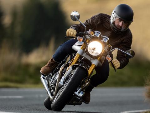 Norton Commando 961