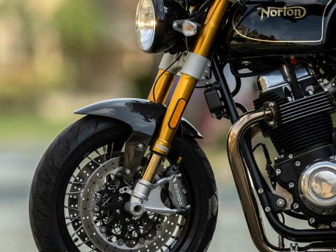 Norton Commando 961