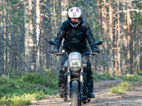 Benelli Leoncino 800 Trail vm 2022.