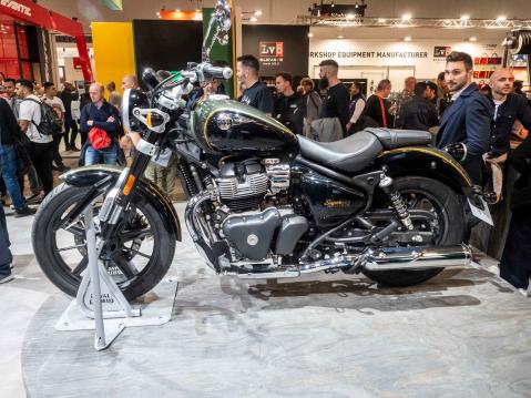 Royal Enfield Super Meteor 650 esiteltiin EICMA-messuilla marraskuussa 2022.